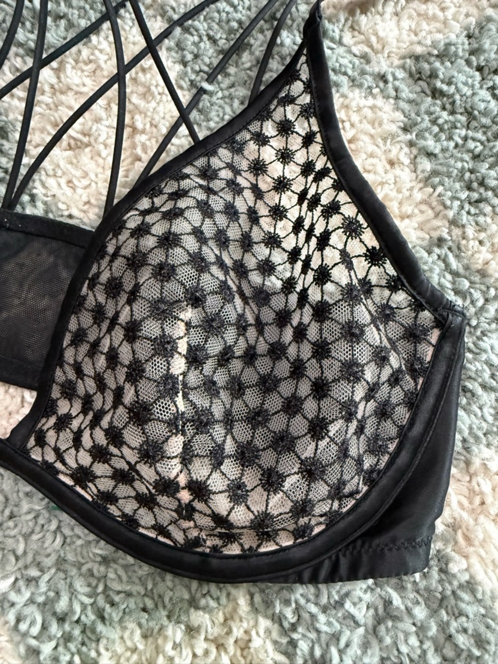 VICTORIA'S SECRET Starburst Unlined Plunge Bra Semi Sheer Black Mesh Size 36D - Picture 5 of 11